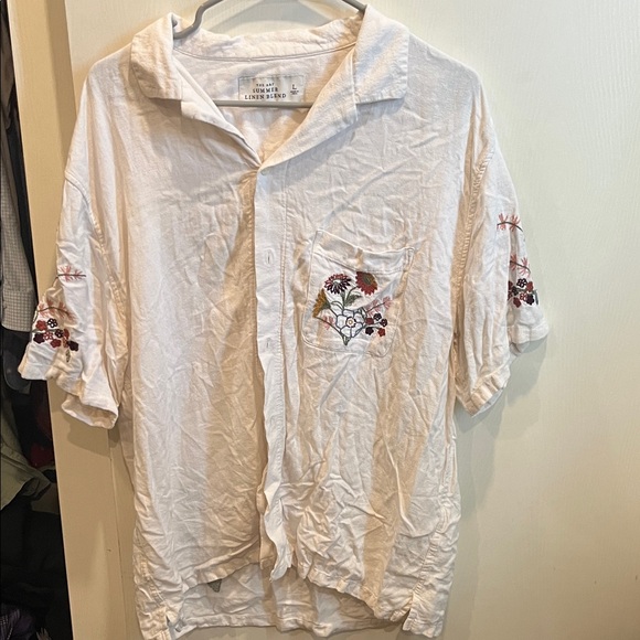 Abercrombie & Fitch White Floral Embroidered Shirt - Picture 1 of 4